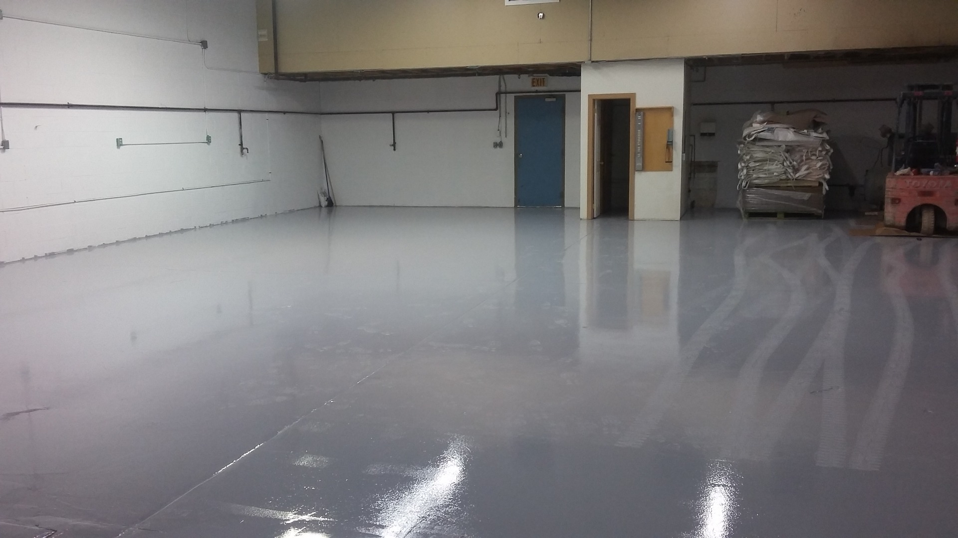 Commercial epoxy flooring